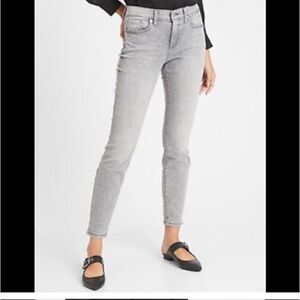 Banana Republic Premium Denim Skinny Gray Wash Five Pocket Jeans Size 27